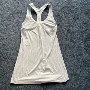 Lululemon Cool Racerback tank top *Nulu~ White, size 4.
